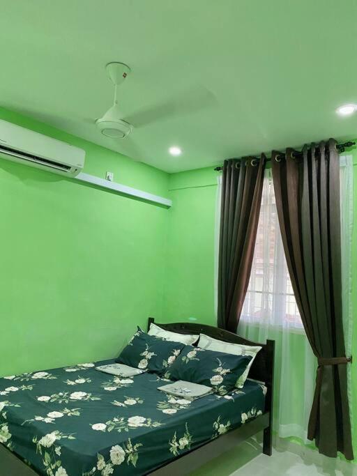 Sri Aman Homestay Джитра Экстерьер фото