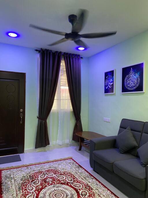 Sri Aman Homestay Джитра Экстерьер фото